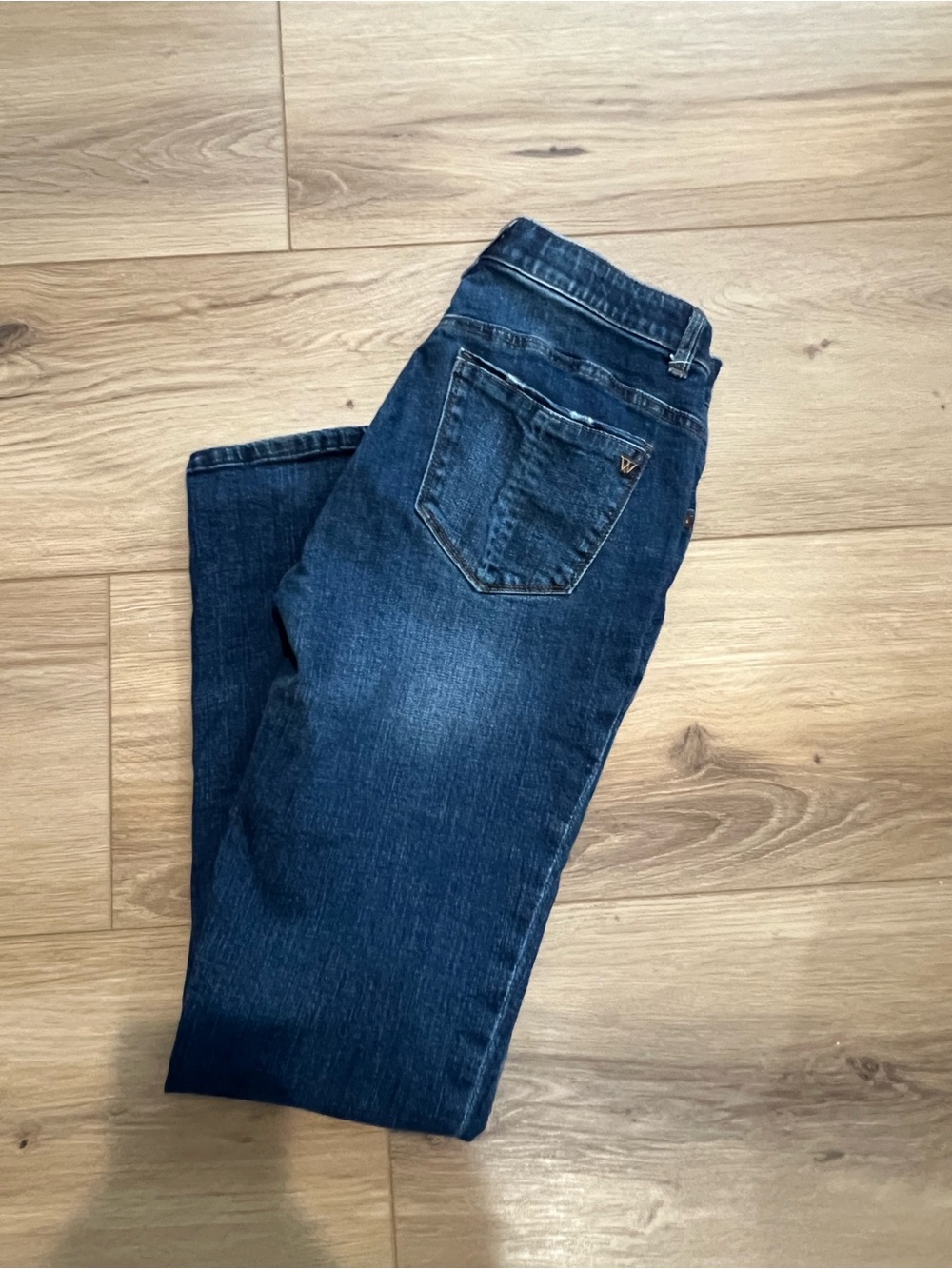 Wit & Wisdom size 2 Distressed Blue Denim Jeans